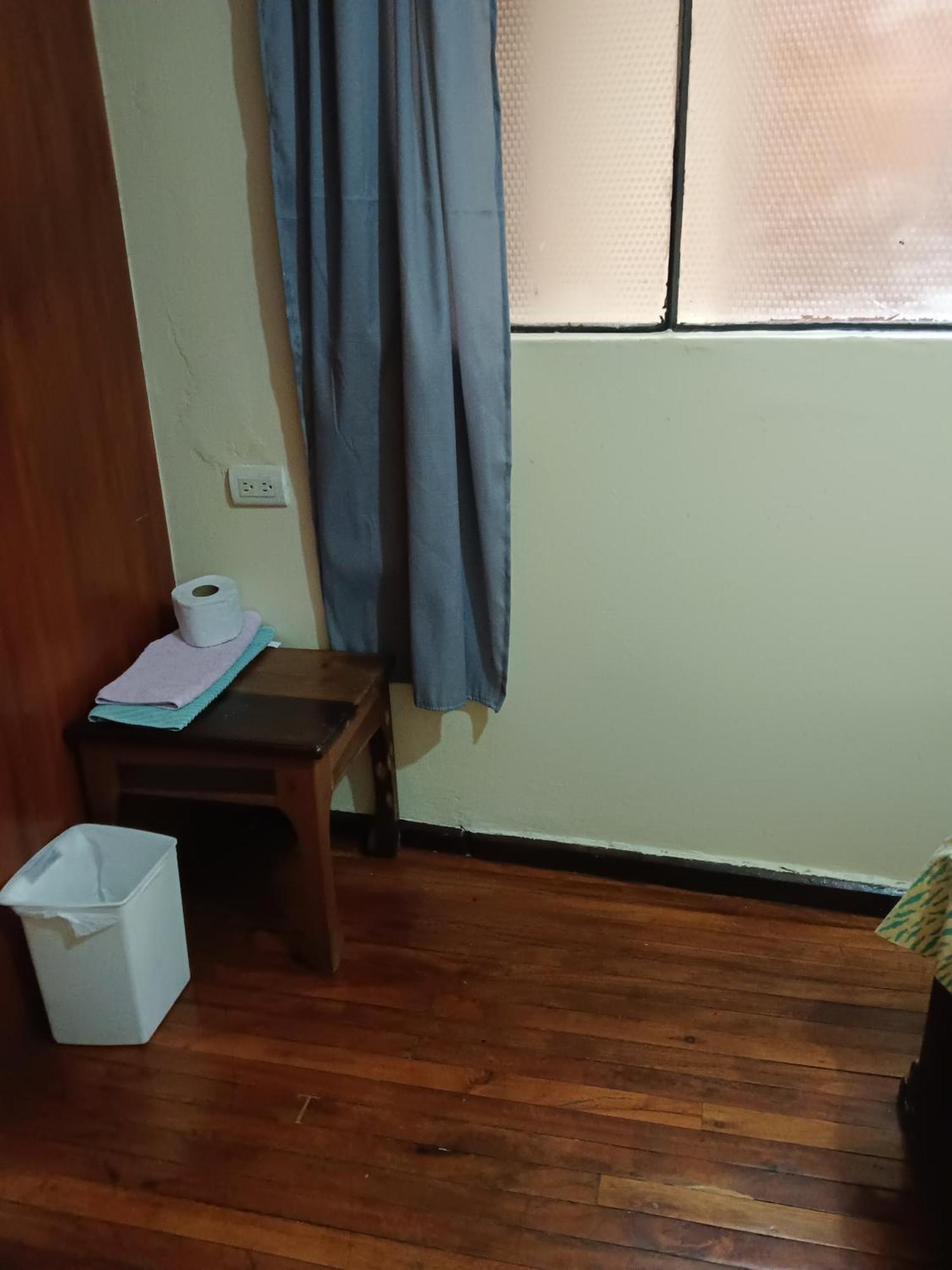 Albergue Camry Backpackers佳美背包客旅馆 Cuenca Exterior photo